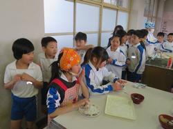 第5回クラブ活動（3年生見学）の様子