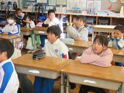 2年生図工の授業