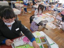 1年生図工の授業