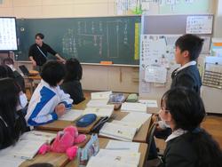 口吉川小・豊地小との交流