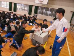 児童会役員選挙の様子