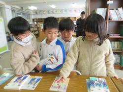 2年生図書の時間
