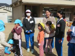 5年生幼稚園との交流