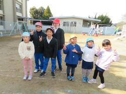 5年生幼稚園との交流