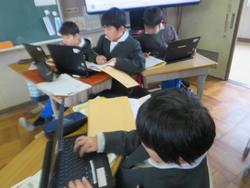4年生社会の授業