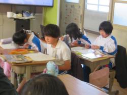 4年生社会の授業