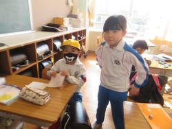2年生お楽しみ会の準備
