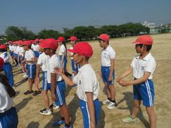 運動会応援合戦の練習の様子