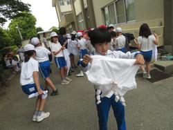 4年生ワイシャツに染色