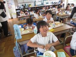 2年生給食の時間
