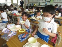 2年生給食の時間