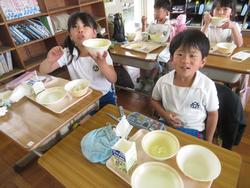 2年生給食の時間