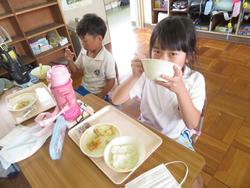 2年生給食の時間
