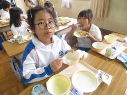 2年生給食の時間