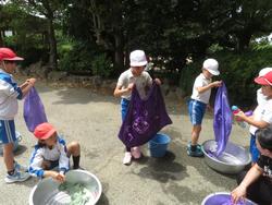 3年生ワイシャツに染色