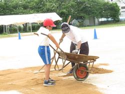 運動会前日準備の様子