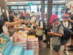 6年生校外学習お買い物