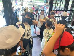 6年生校外学習お買い物