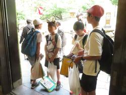 6年生校外学習お買い物