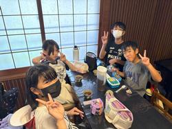 6年生校外学習昼食（お弁当）