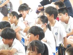 芸術鑑賞会の様子