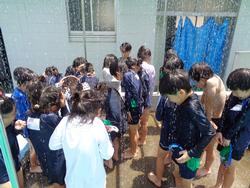 1年生水泳学習