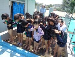 1年生水泳学習