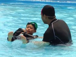 1年生着衣水泳の様子