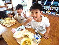 2年生給食の時間