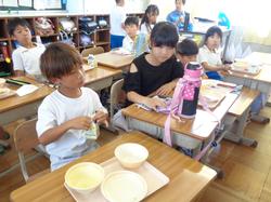 3年生給食の時間