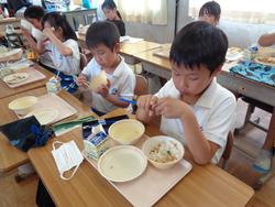 3年生給食の時間