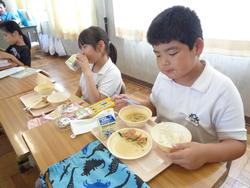 3年生給食の時間