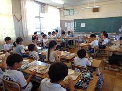3年生給食の時間
