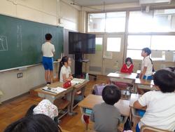 掲示委員会の様子
