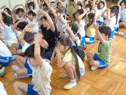 2年生「おなか元気教室」の様子