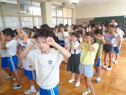 2年生「おなか元気教室」の様子