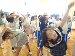 2年生「おなか元気教室」の様子