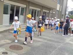 3年生スーパーマーケット見学