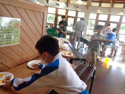 朝食