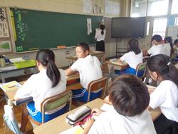 教育実習生研究授業（6年生）