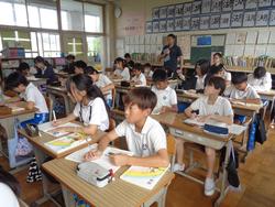 教育実習生研究授業（6年生）