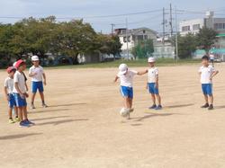 業間休みの外遊び