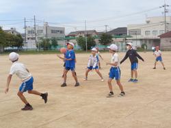 業間休みの外遊び