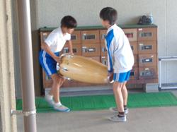 音楽会に向けて体育館練習の準備