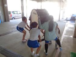 音楽会に向けて体育館練習の準備