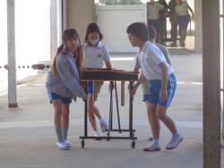 音楽会に向けて体育館練習の準備