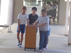 音楽会に向けて体育館練習の準備