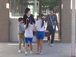 音楽会に向けて体育館練習の準備