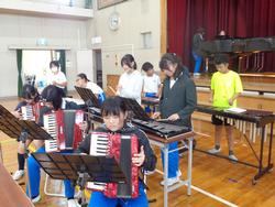 6年生音楽会の体育館練習