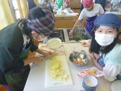 6年生調理実習の様子